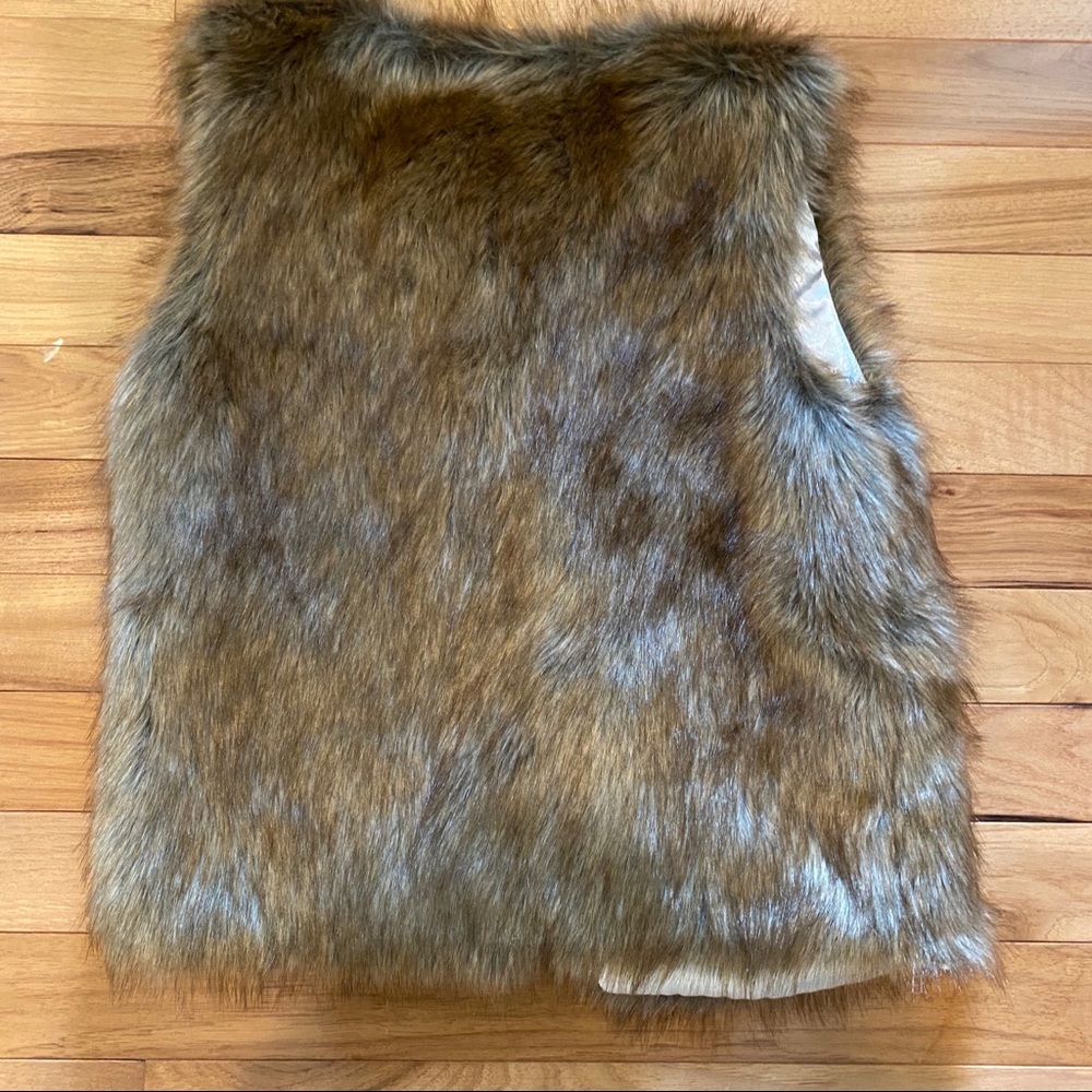 CAT & JACK VEST - Picture 2 of 3